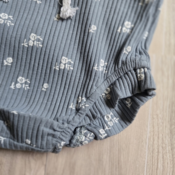 Toddler Baby Girl Floral Set Dusty Blue Sleeveless Onesie Bloomer Summer Outfit - Picture 8 of 8